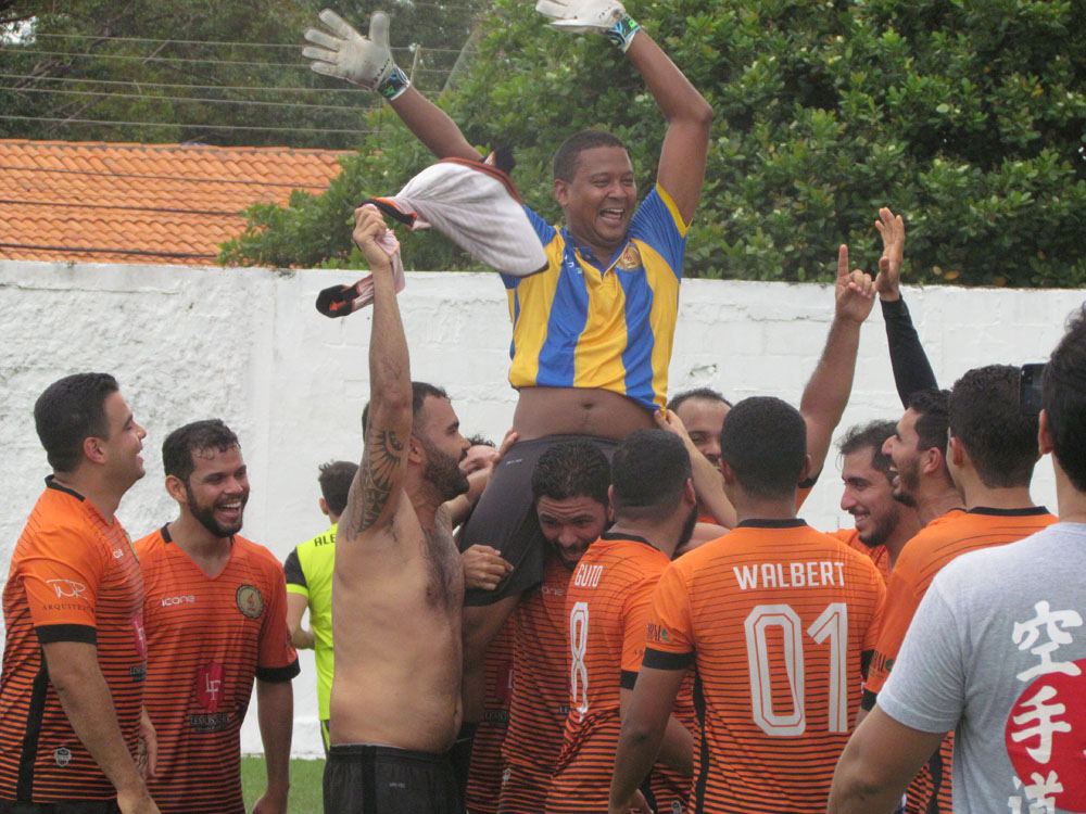 BAT 2004 FICA EM TERCEIRO LUGAR! (EX-ALUNOS BATISTA)