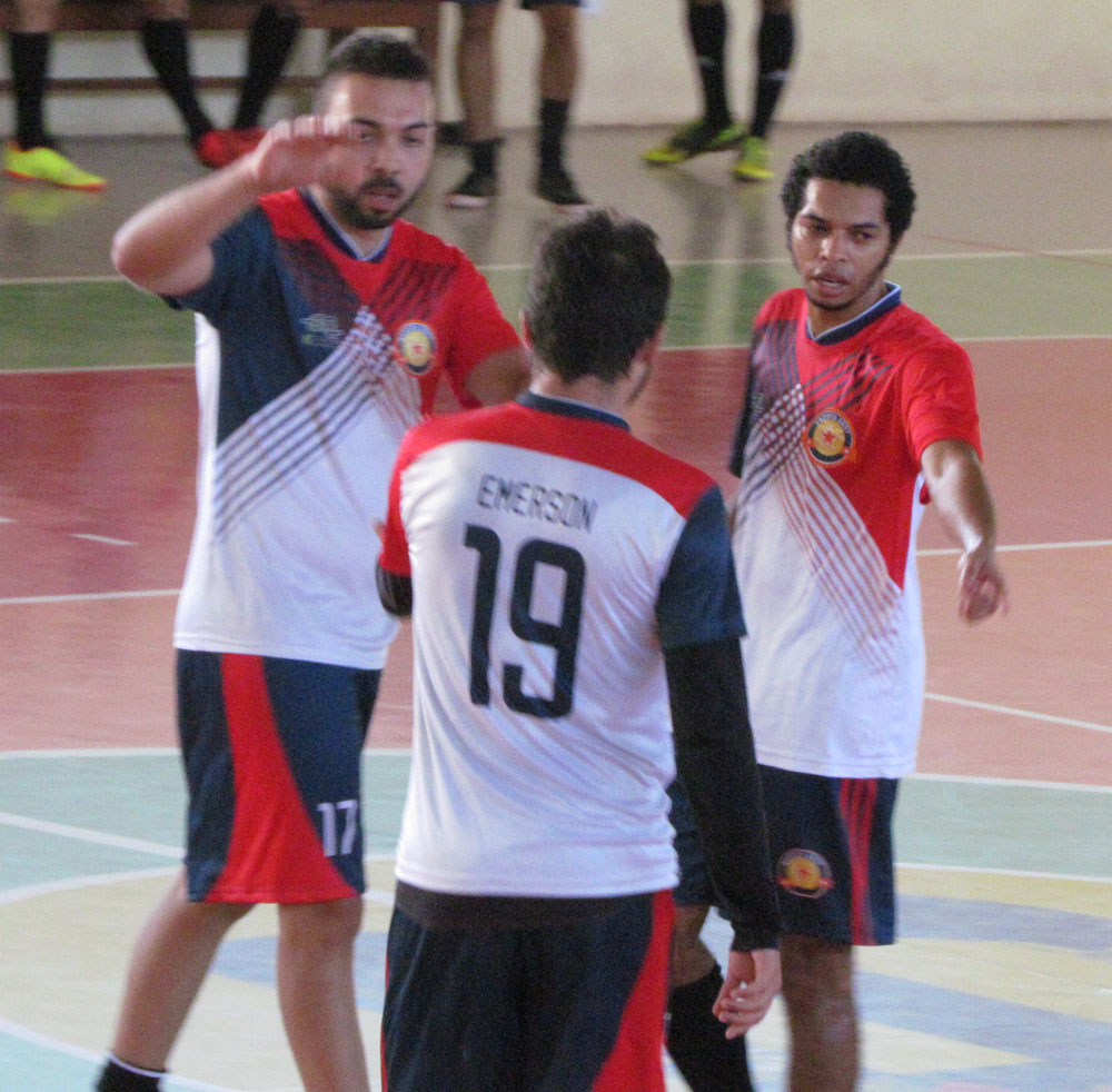 HUSSEIN COLOCA O TIME COMO A MELHOR DEFESA DO CAMPEONATO! (EX-ALUNOS BATISTA)