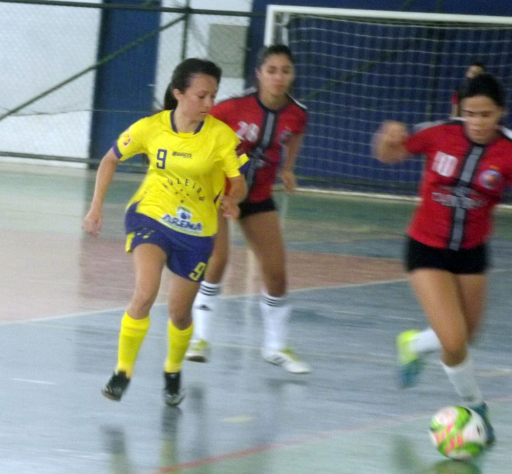 DOIS JOGOS ABRIRAM O II CAMPEONATO FEMININO DE FUTSAL (APCEF)