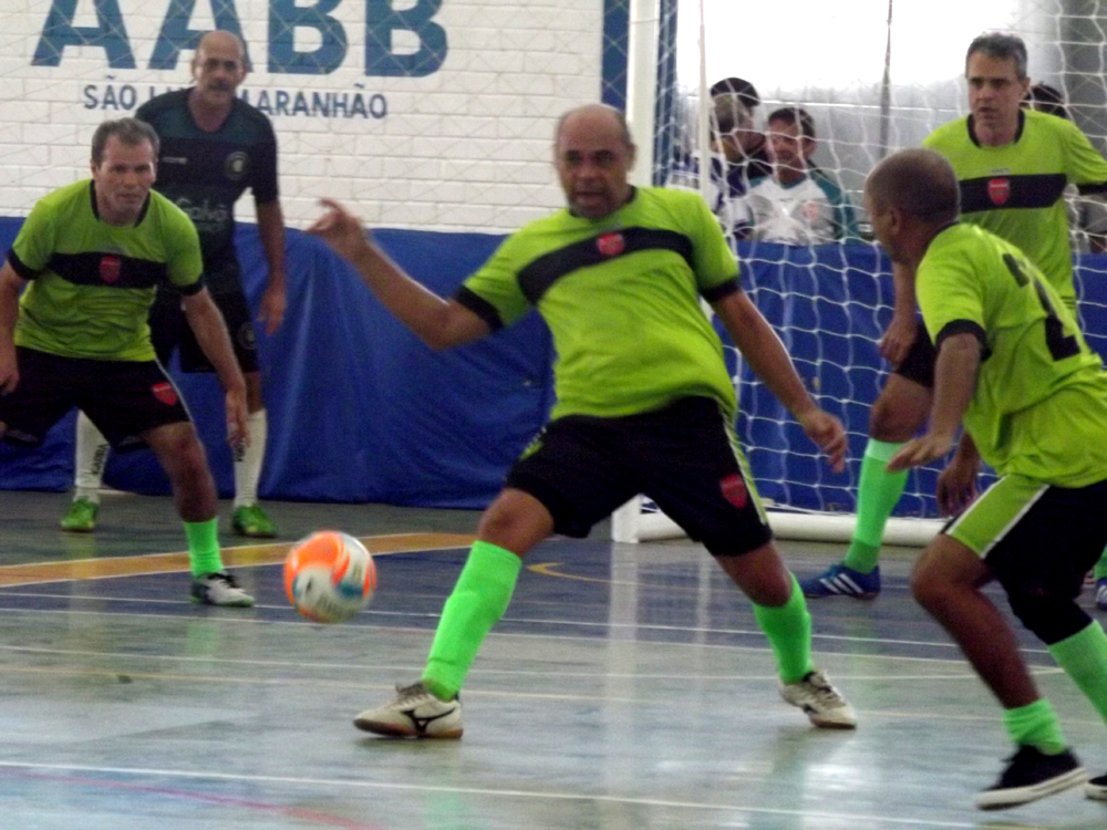 ARSENAL TEM REAÇÃO IMPLACÁVEL 