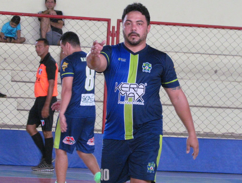 MARCO ANTÔNIO DEIXA O BAT 2001 COMO LÍDER DO GRUPO B! (EX-ALUNOS BATISTA)