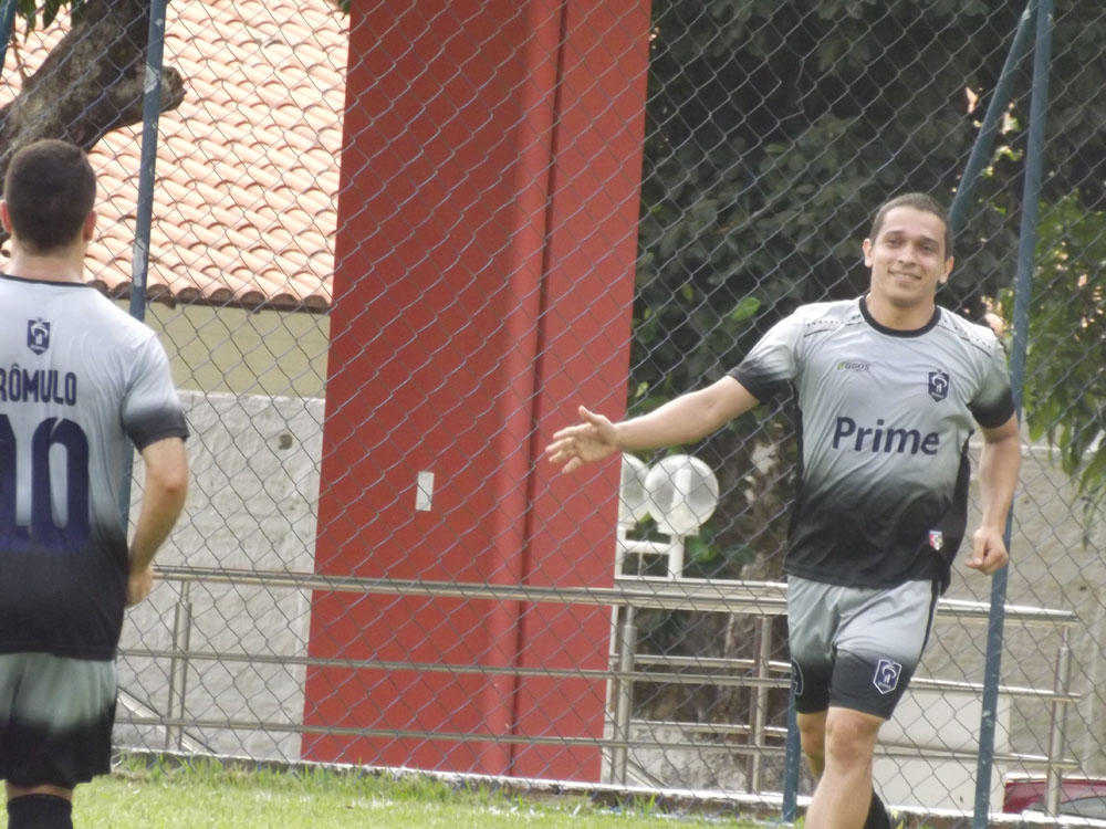 ESTÁ SURGINDO AI UM NOVO REINADO (BANCÁRIOS)