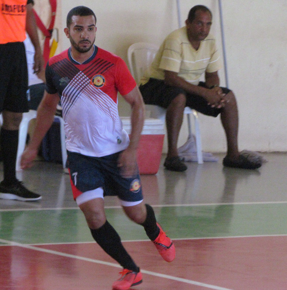 HUSSEIN COLOCA O TIME COMO A MELHOR DEFESA DO CAMPEONATO! (EX-ALUNOS BATISTA)