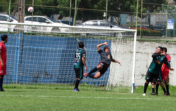 JOVENS ADVOGADOS VENCERAM OS ATUAIS CAMPEÕES DO SOCIETY. (ADVOCACIA)