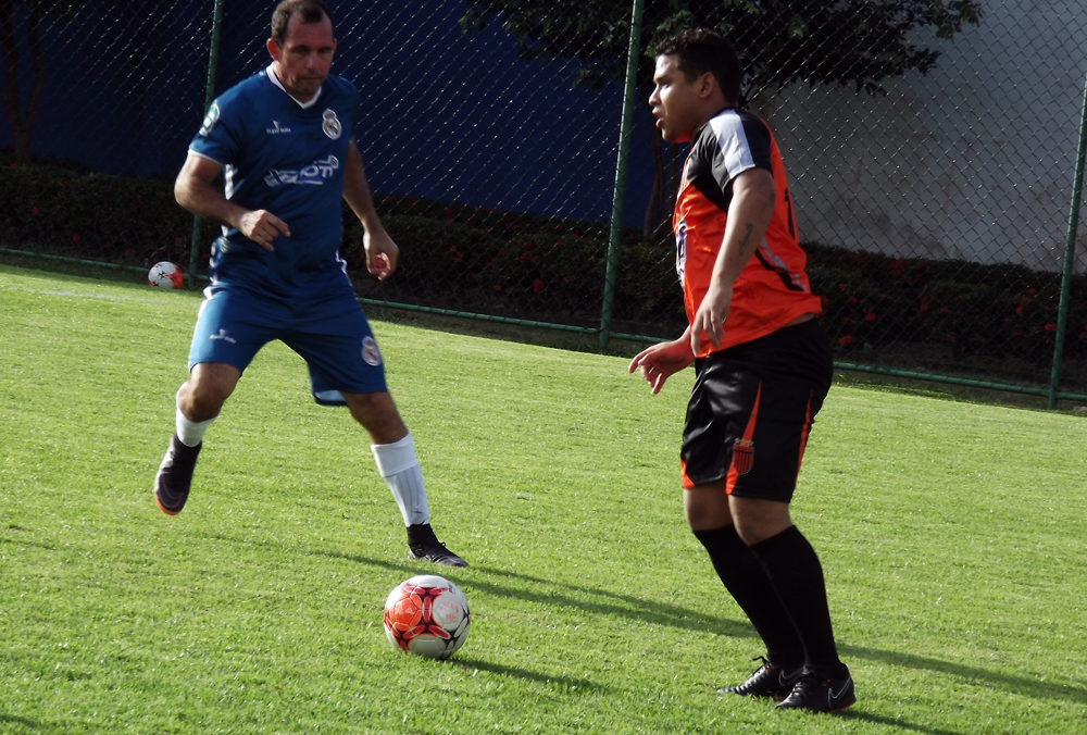 PRIMAVERA ATROPELA O REAL MADRID (APCEF-LIVRE-OURO)