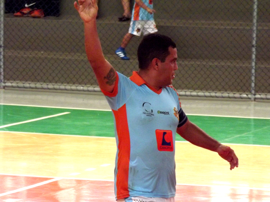RICARDINHO DÁ A VITÓRIA AO SUPREMO