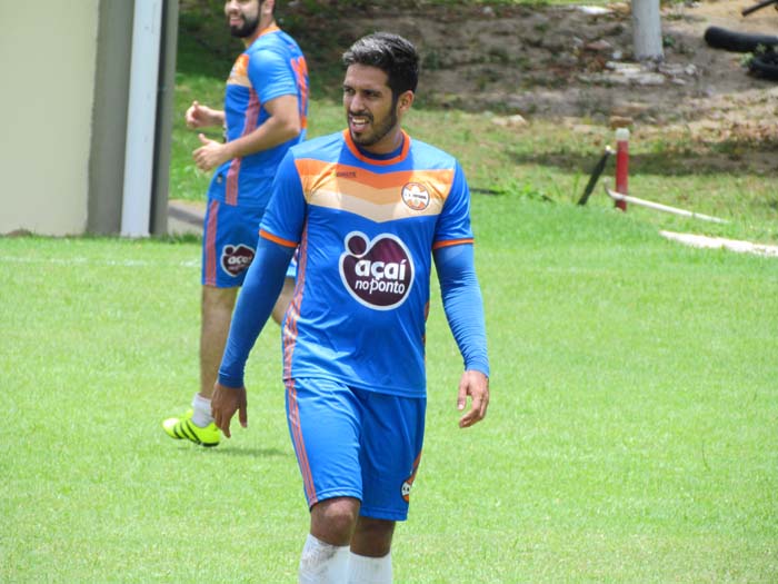 IGOR CAÇADO EM CAMPO