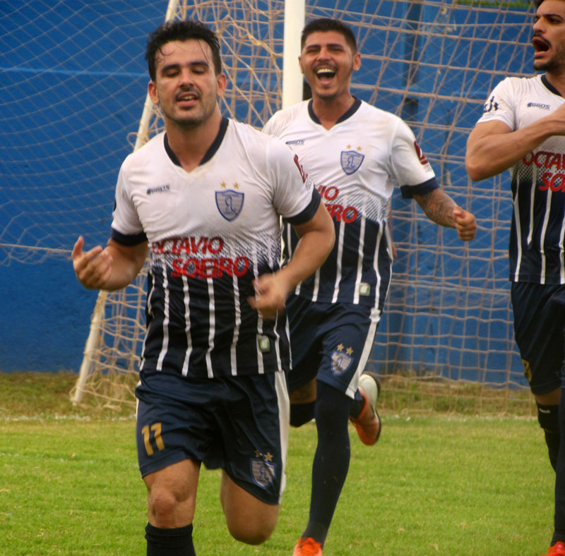 UMA VITÓRIA SEPARA O RESENHA DO TRICAMPEONATO. (OAB-MA)