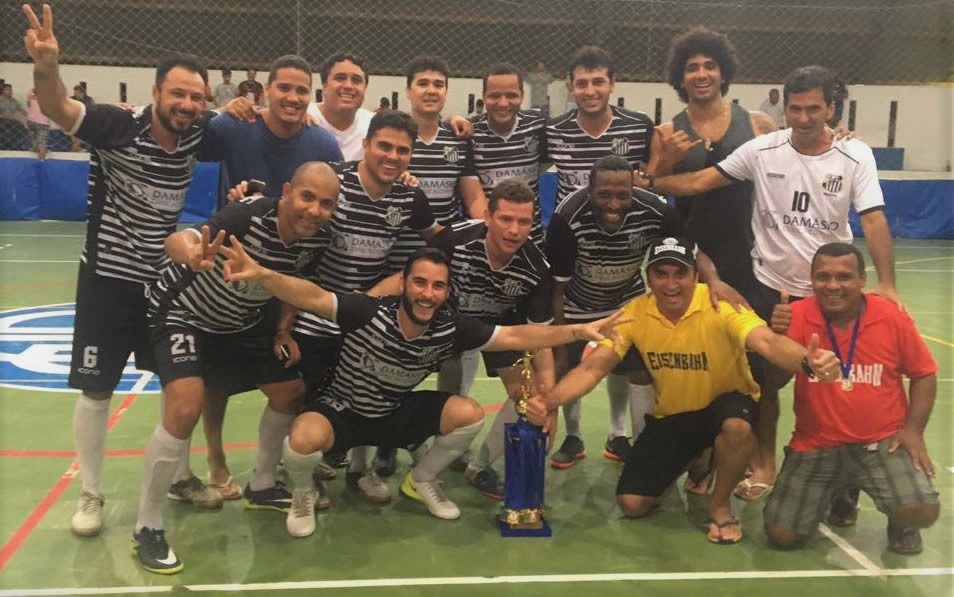 A EQUIPE DO SANTOS REINA NO GINÁSIO DA AABB