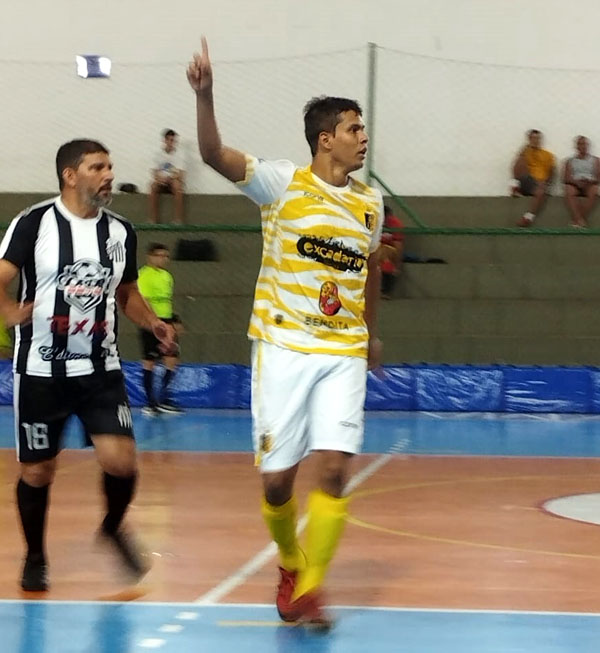 EXCADARIA VENCEU O GORDIN DE GOLEADA. (APCEFMA)